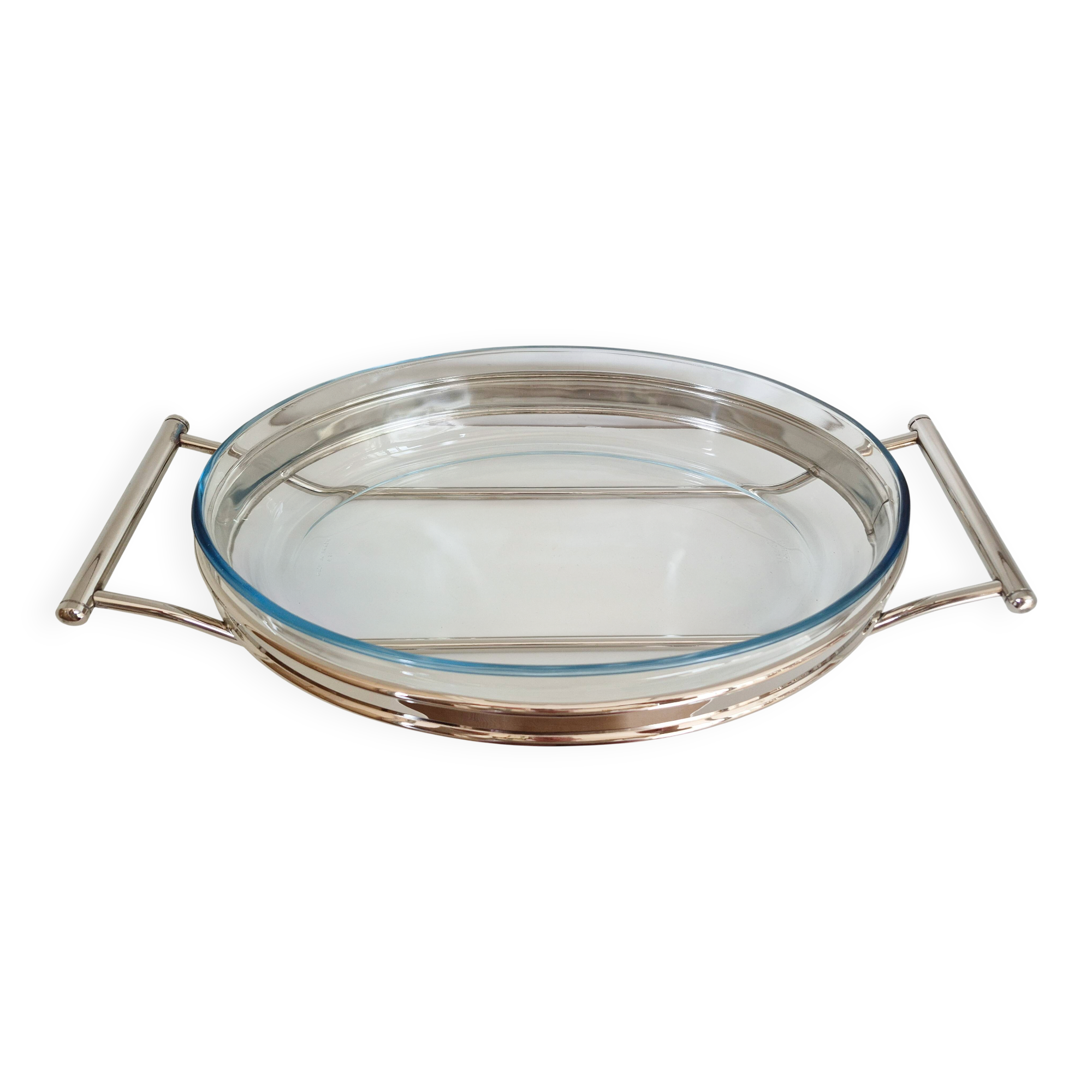 Oval Pyrex gratin dish, silver-plated metal stand.