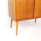 Buffet in teak feet compass