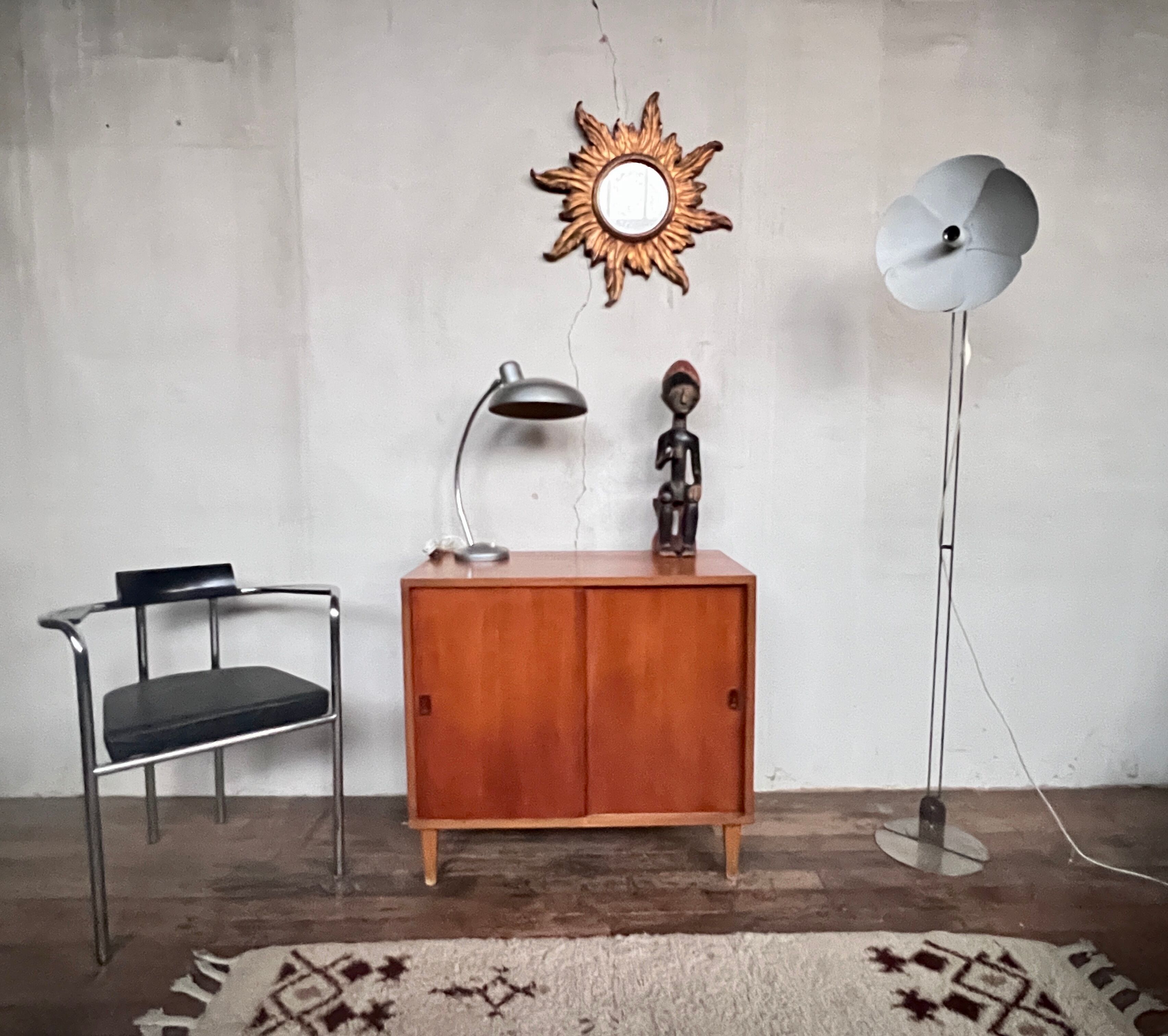 Vintage footwork compass buffet