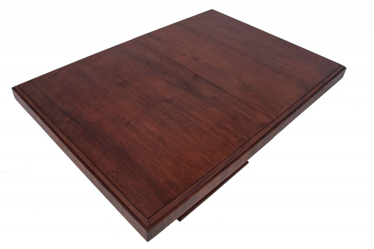Original walnut extendable table, designed by Louis Majorelle, with 6 Art Deco chairs.
