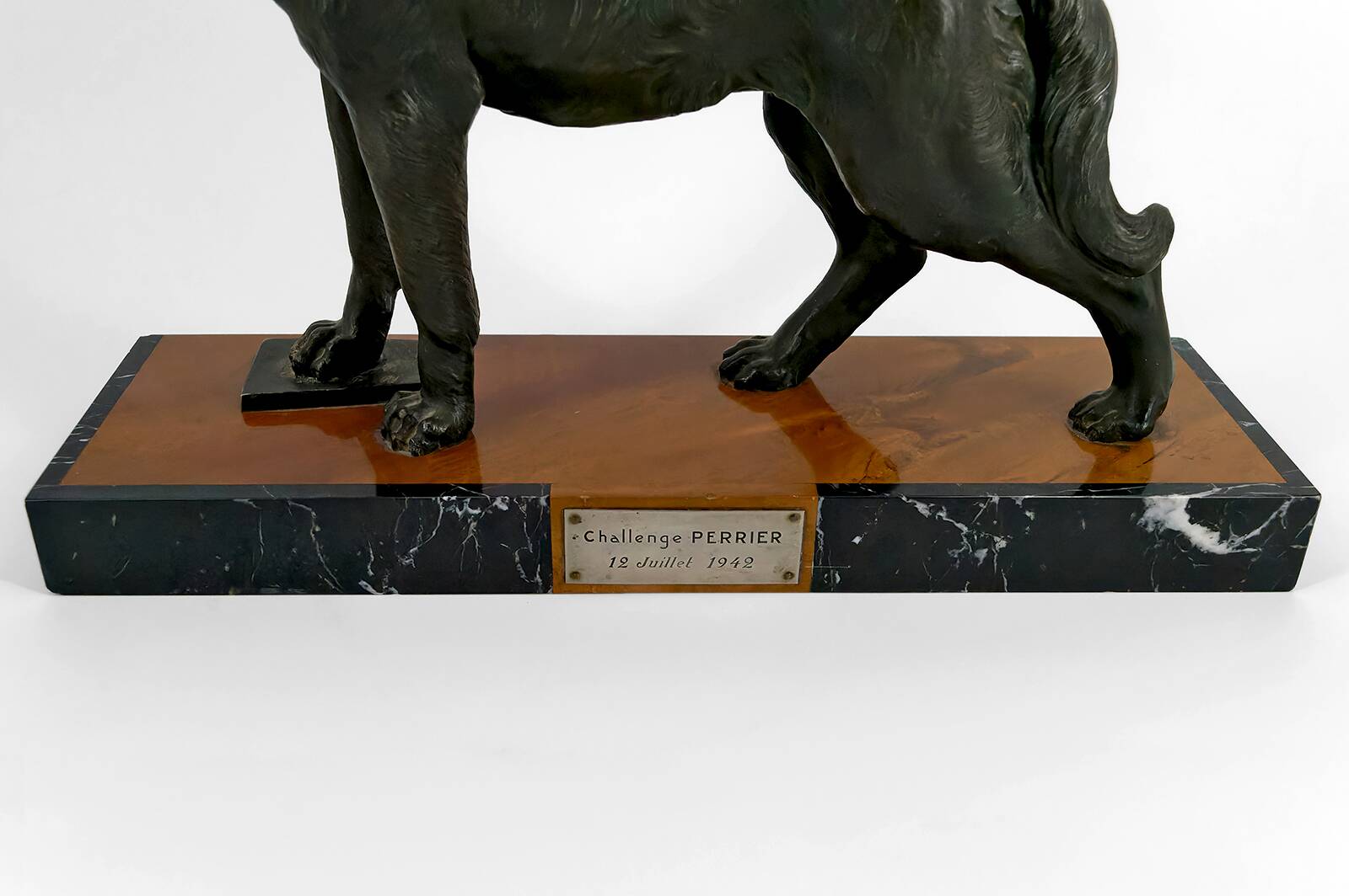 Sculpture representing a German Shepherd, Perrier Challenge Trophy, 1942