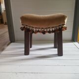 Artisanal footrest of oriental spirit