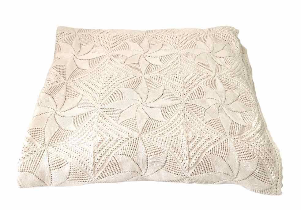 Vintage crochet bedspread for 2 people