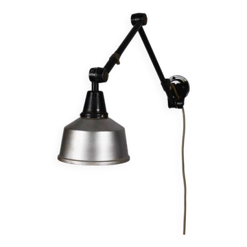 Midgard R1 articulated lamp by Curt Fischer