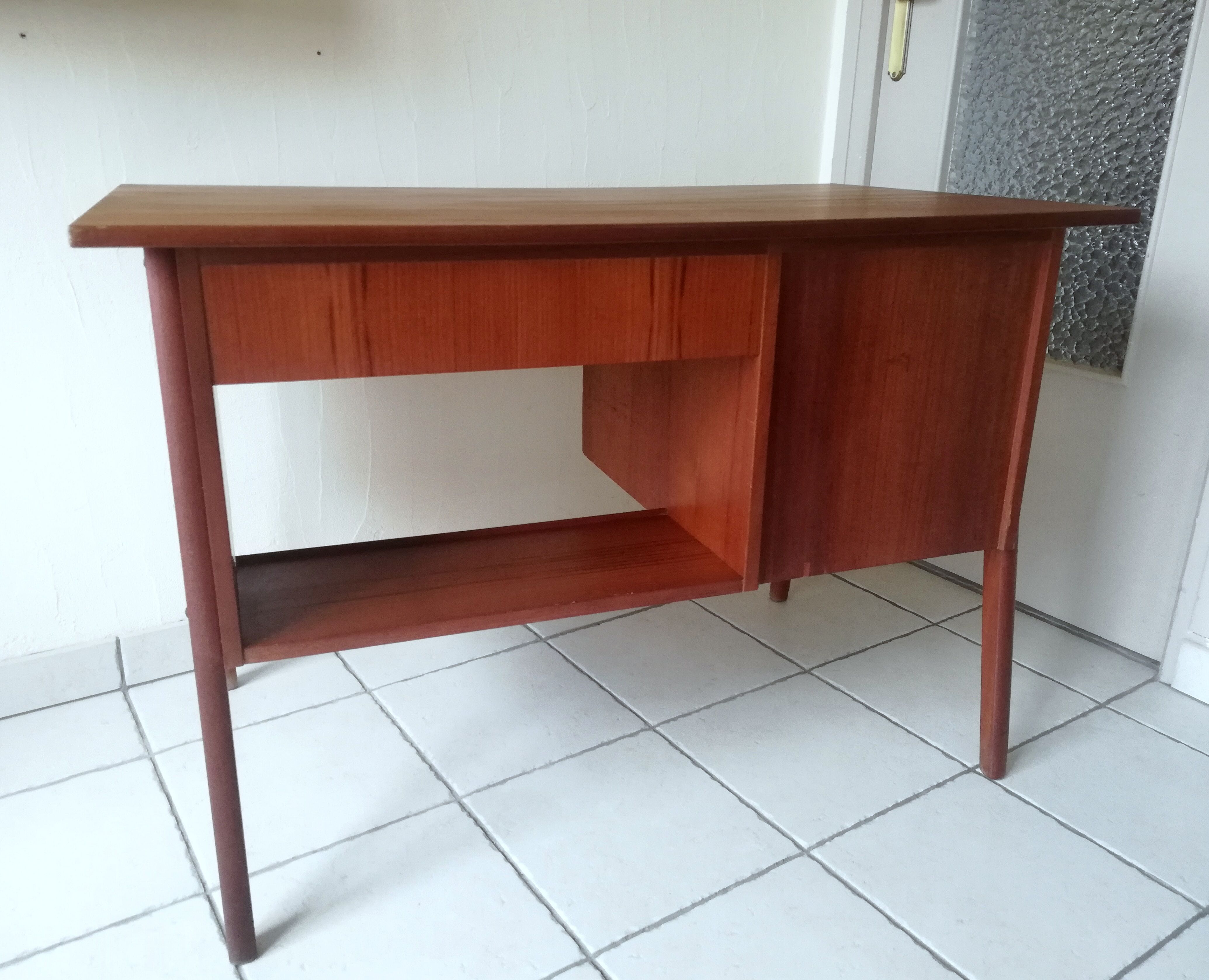 Danish office feet compass