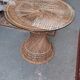 Table basse en rotin, dessus en verre