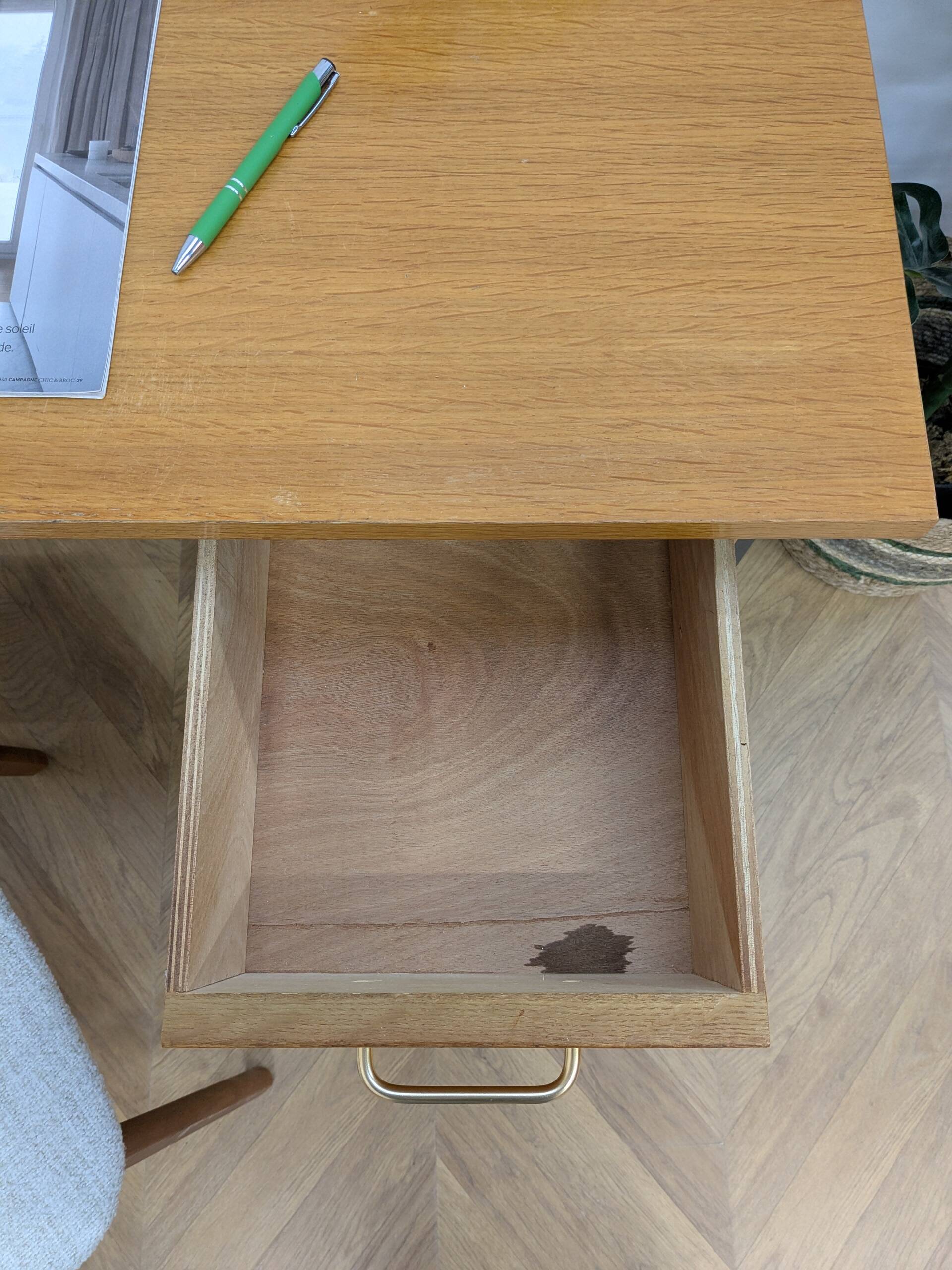 Modernist desk