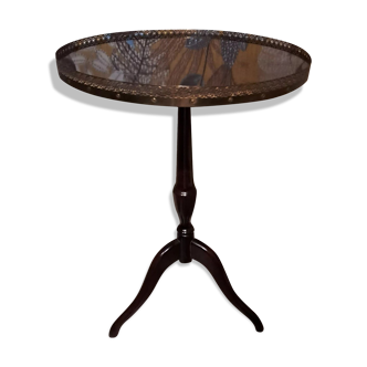 Varnished pedestal table brown color 3 feet classic style 1970s to 3 feet