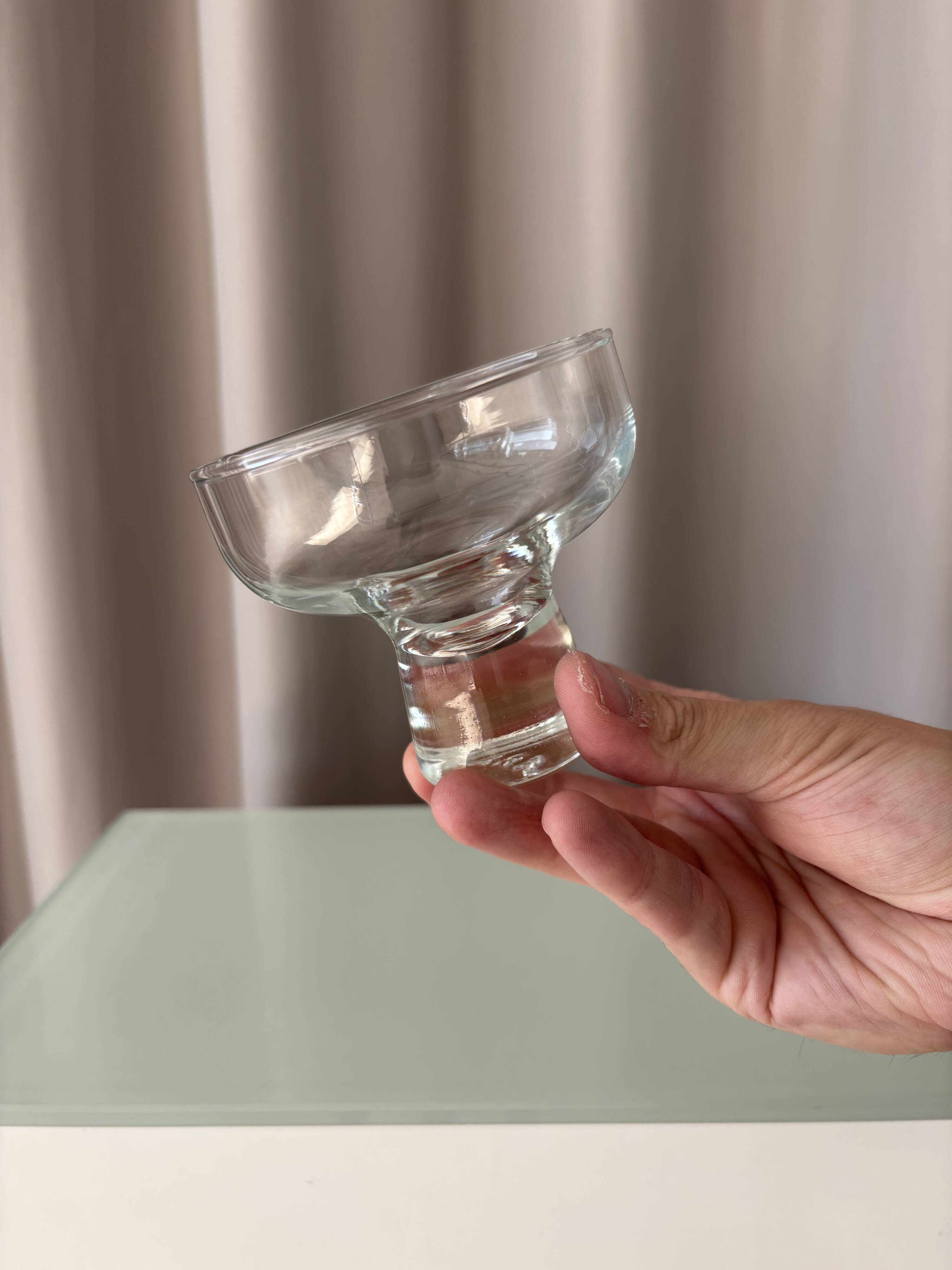 Set of 4 Vintage Aral Champagne Cocktail Glasses / Dessert Coupes