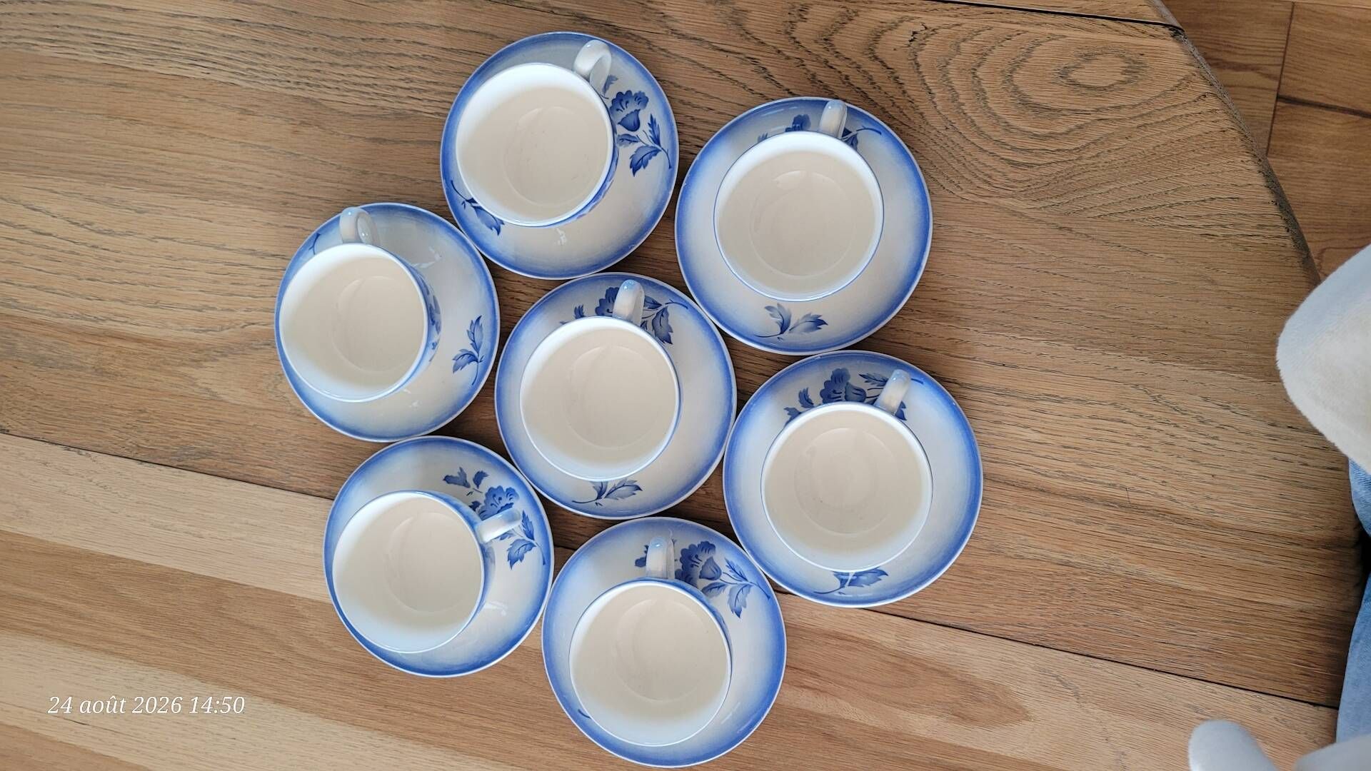 7 vintage cups and saucers