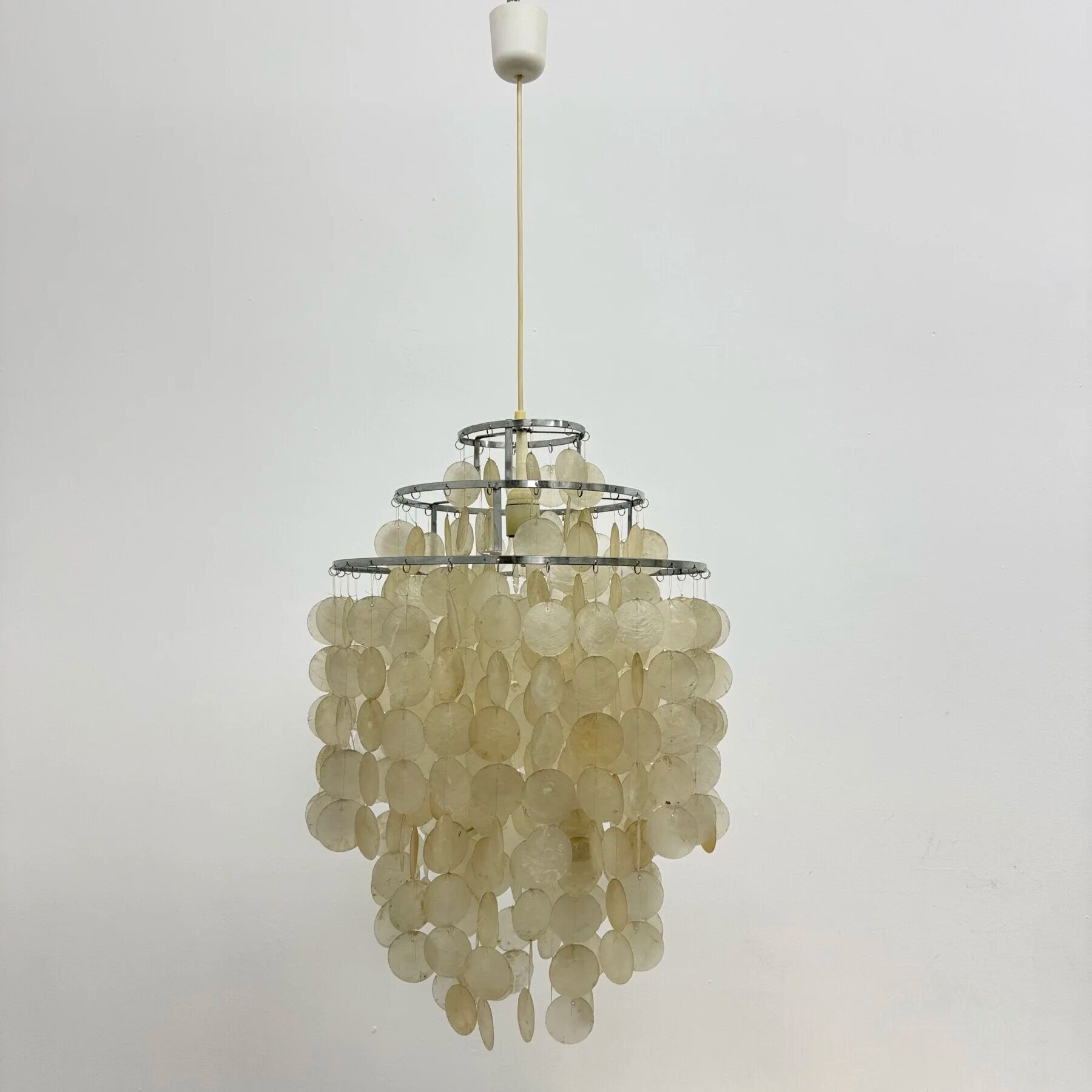 Mid-century mother of pearl Capiz shell Verner Panton style hanging lamp, 1970s