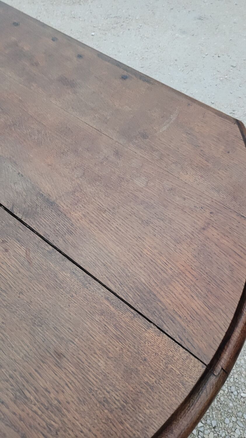 Burgundian oval farm table in 19th century solid oak with shutters - 1m93