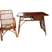 Bureau et fauteuil vintage en rotin