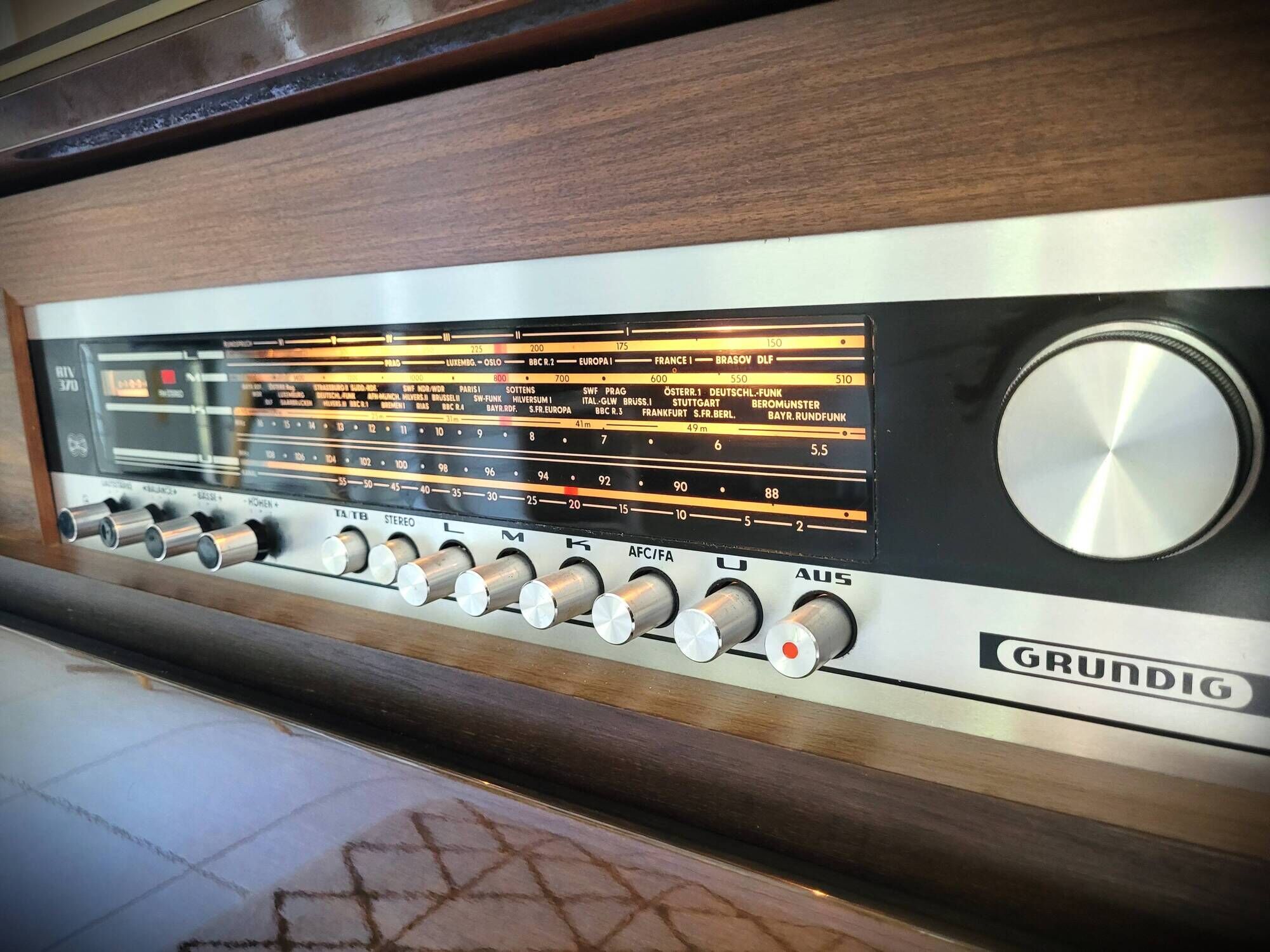 Vintage Grundig Hifi Radio Cabinet from the late 60s
