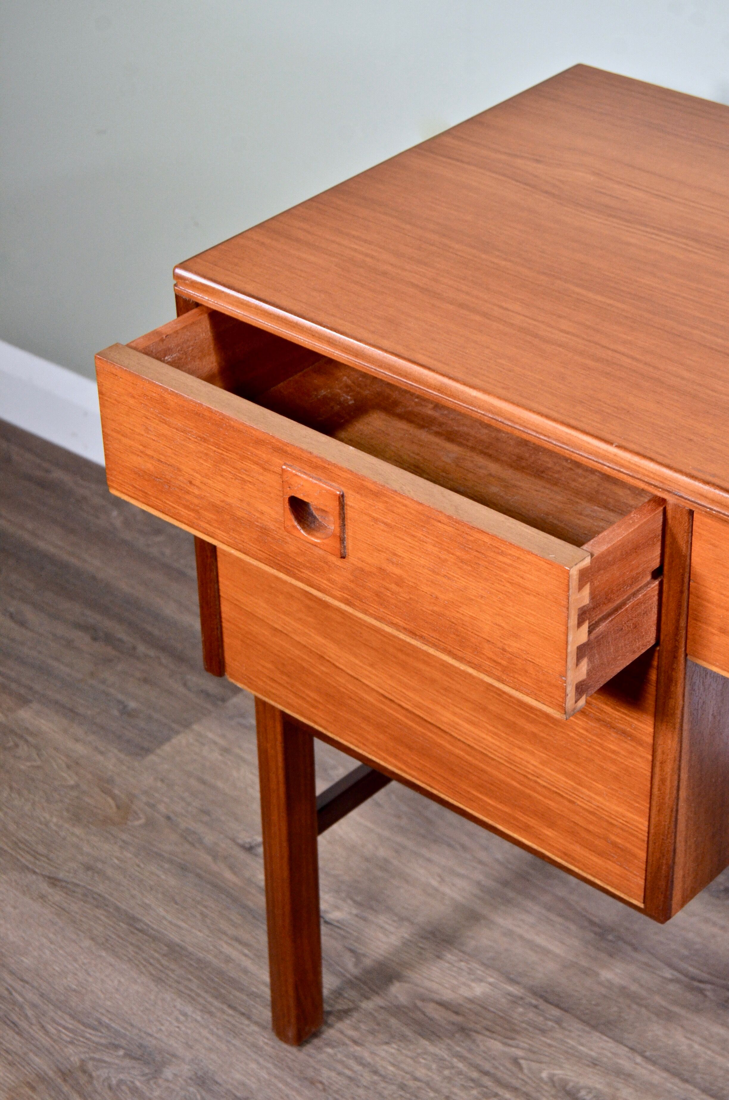Teak desk from Alfred Cox 1950