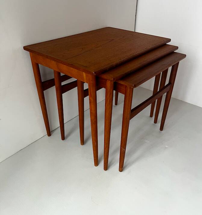 Table gigogne en teck Gelsted Denmark
