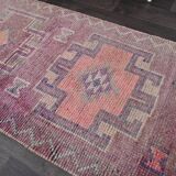 Vintage Turkish wool runner rug, mauve pink tones, 83x340 cm