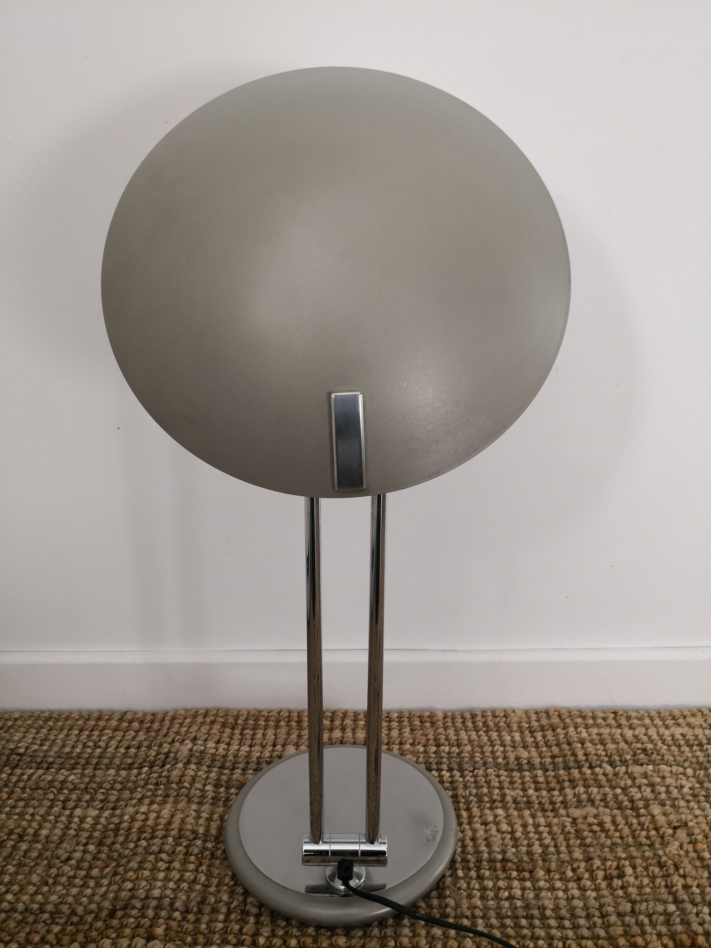 Lampe de bureau soucoupe Aluminor années 80