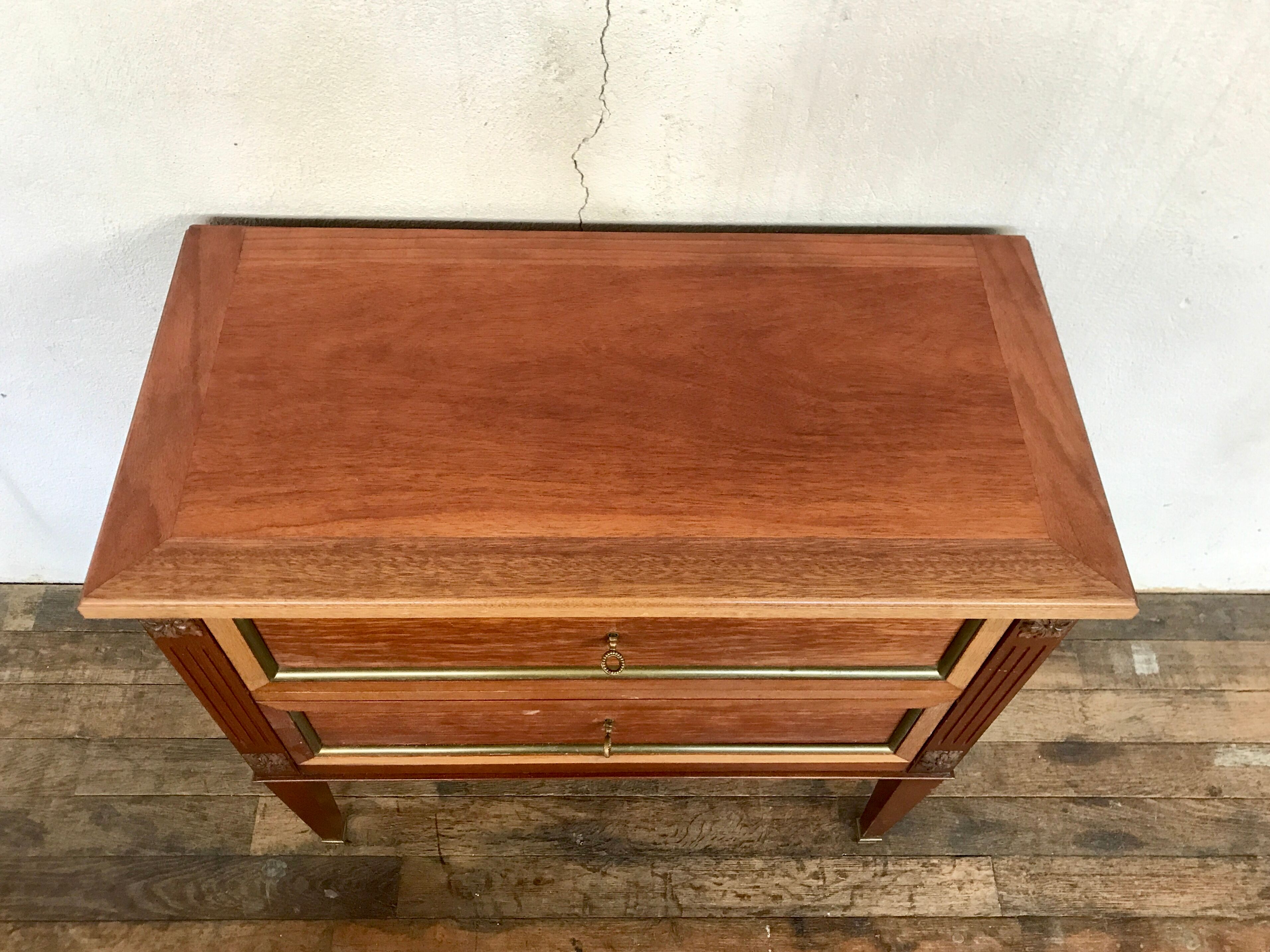 Louis XVI dresser 1930