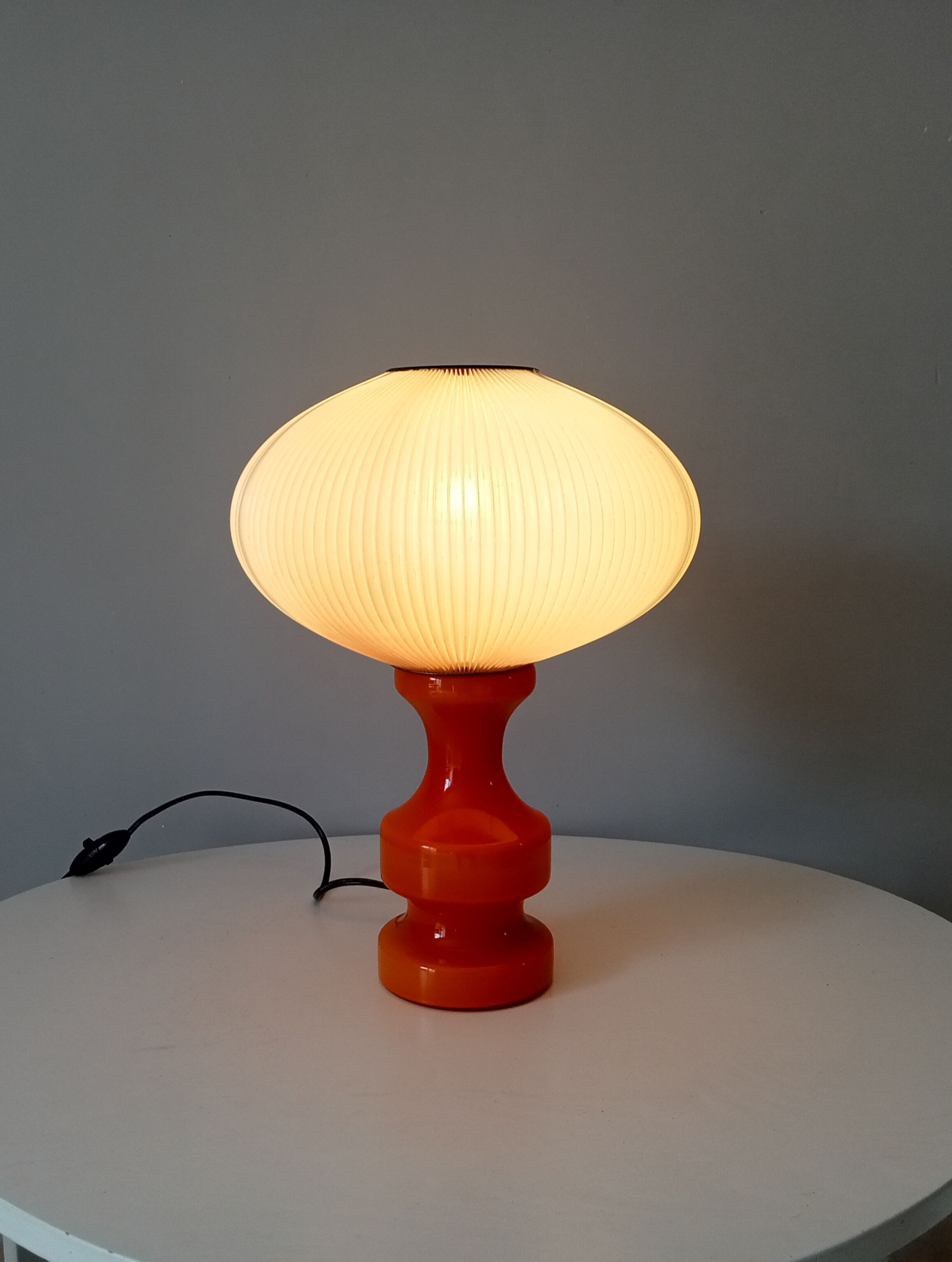 Vintage table lamp 70s