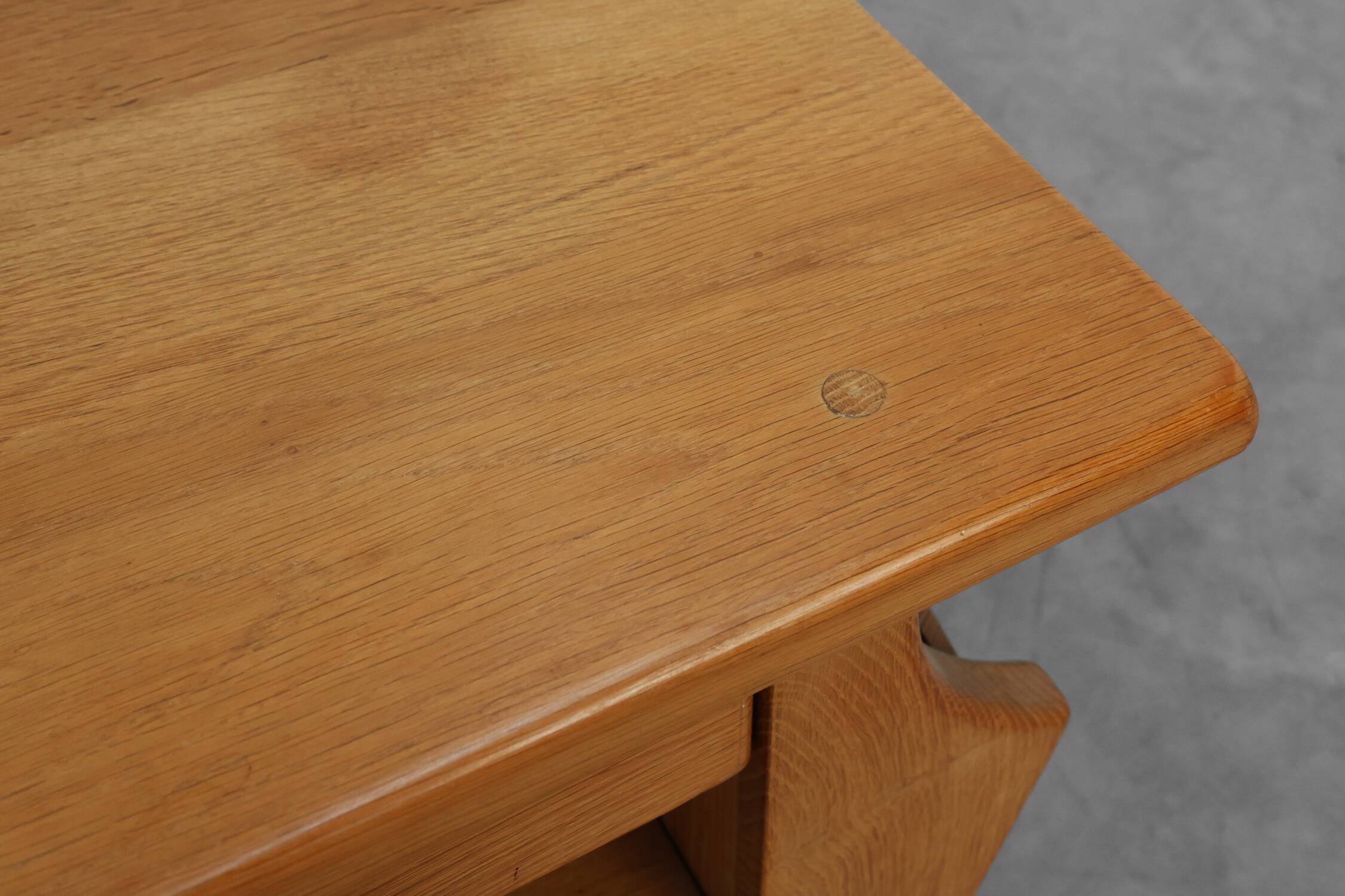 Mid-Century Blonde Oak Side Table, France 1980s