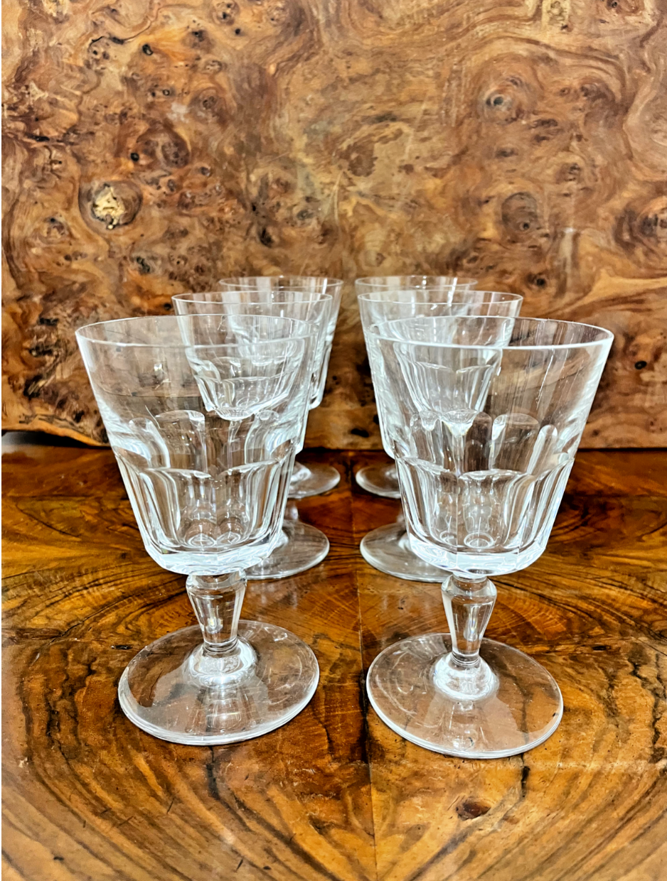 8 Verres à vin Baccarat modèle "Missouri" - 357001
