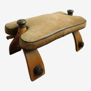 Camel saddle stool