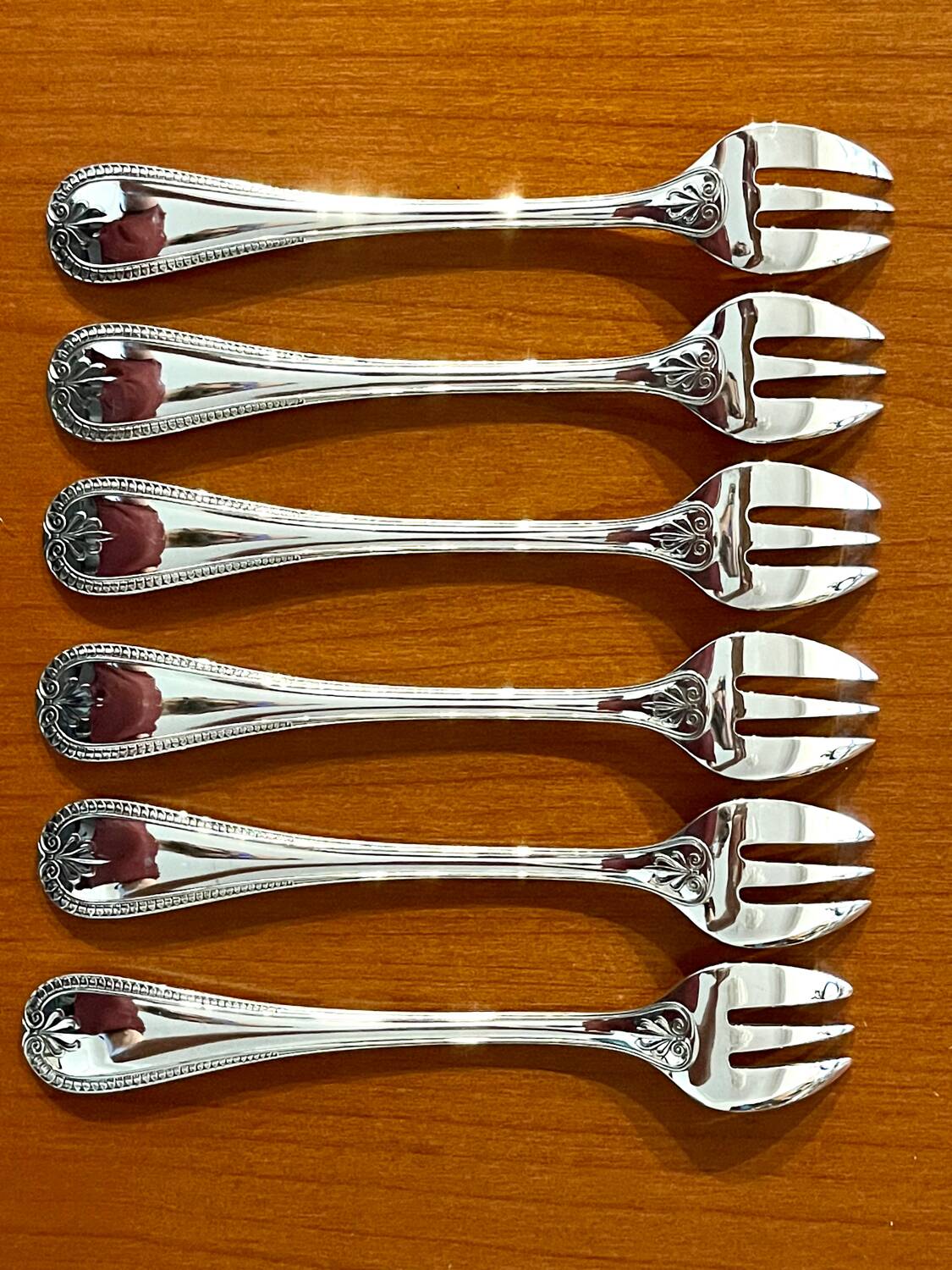 Christofle Malmaison 6 oyster forks new condition