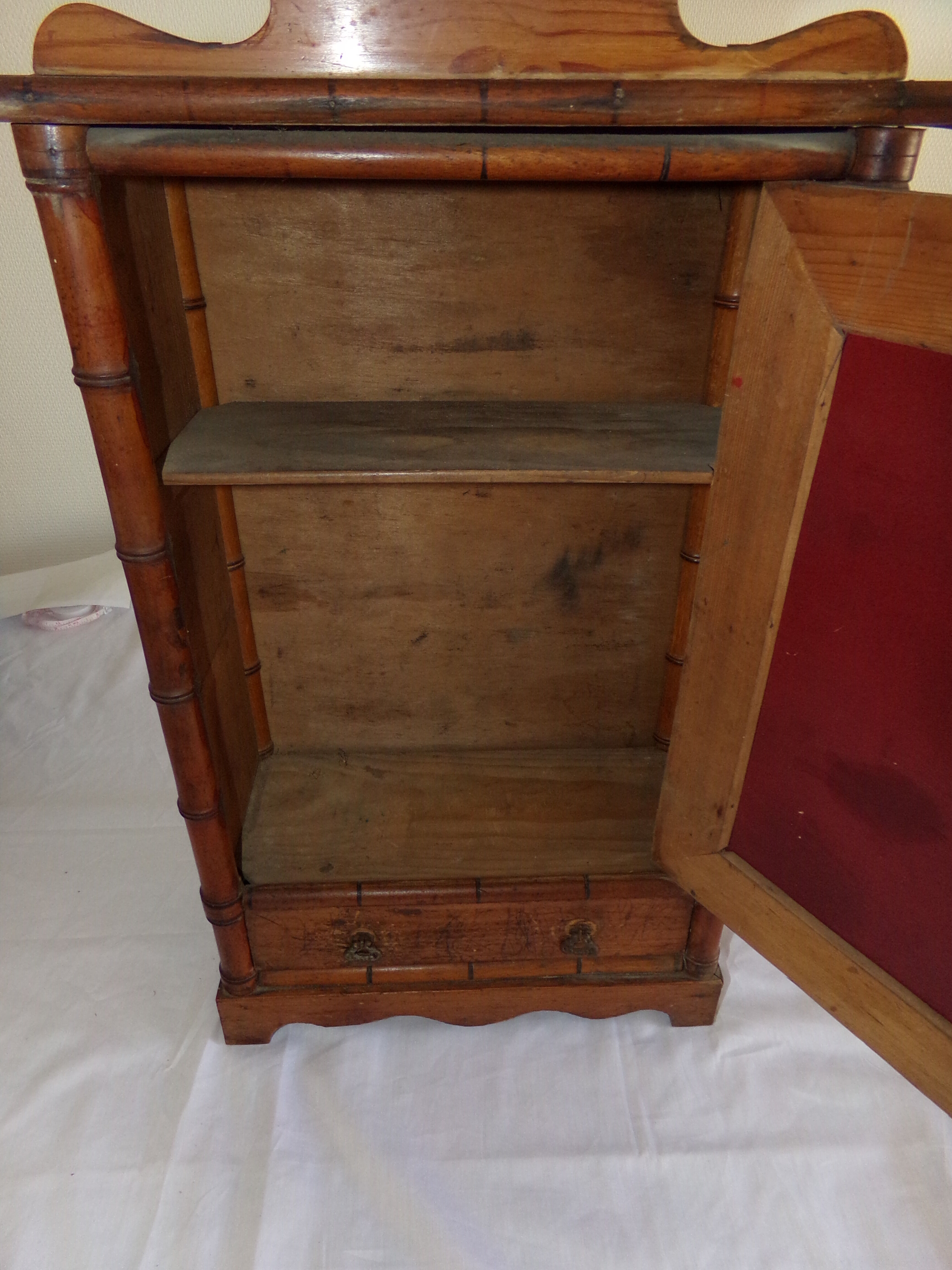 Wardrobe with mirror and drawer wooden