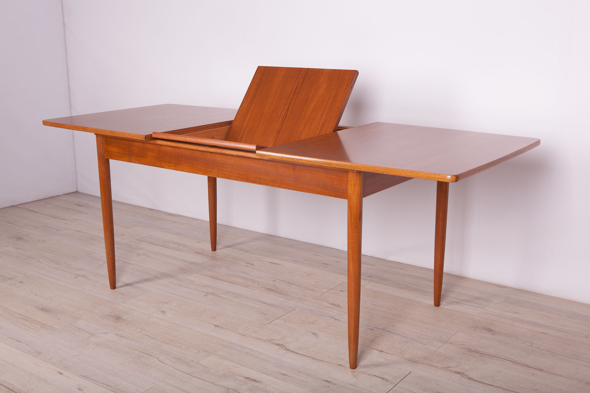 Mid-century extendable dining table , 1960s