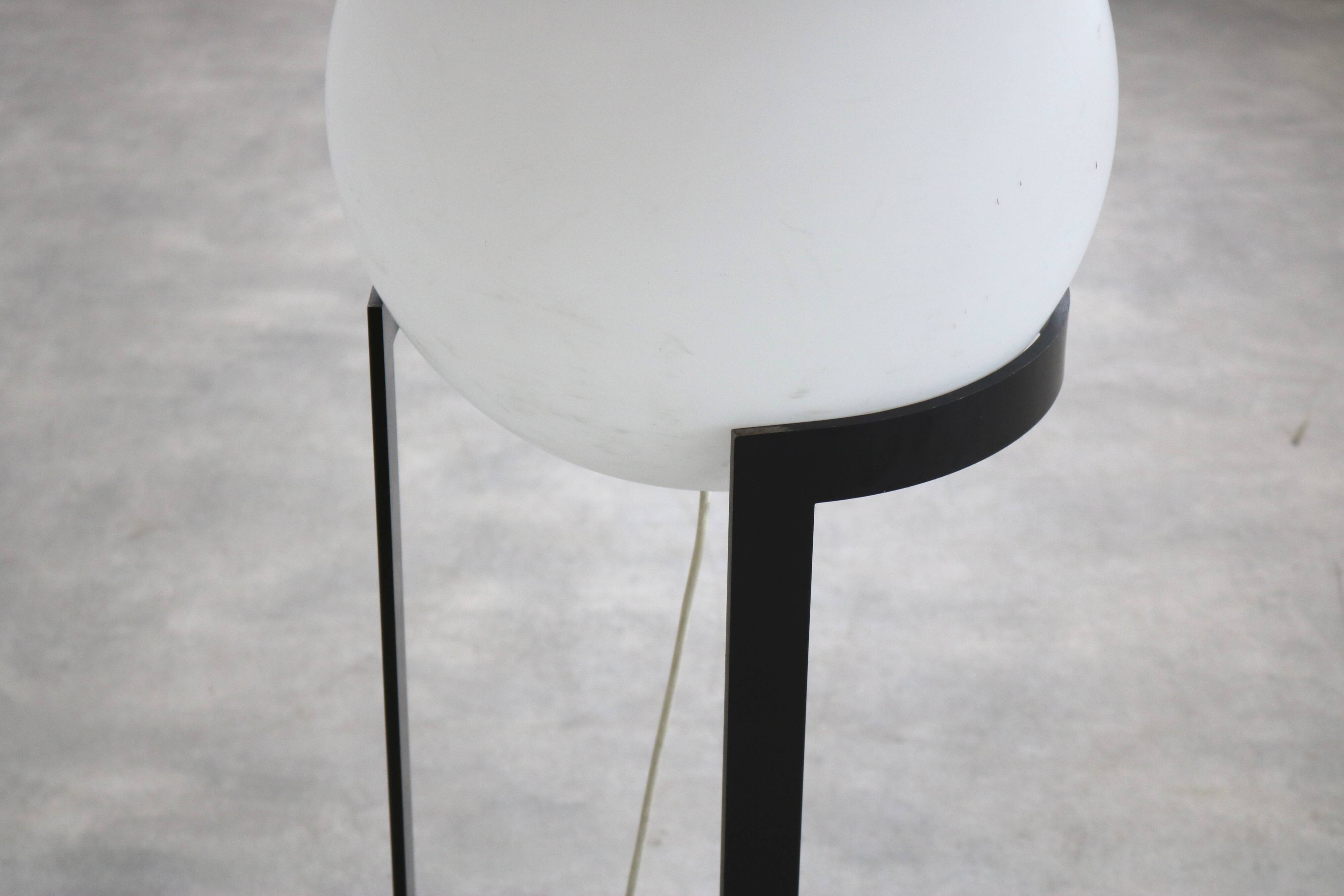 vintage floor lamp | lamp | Globe | 1980s