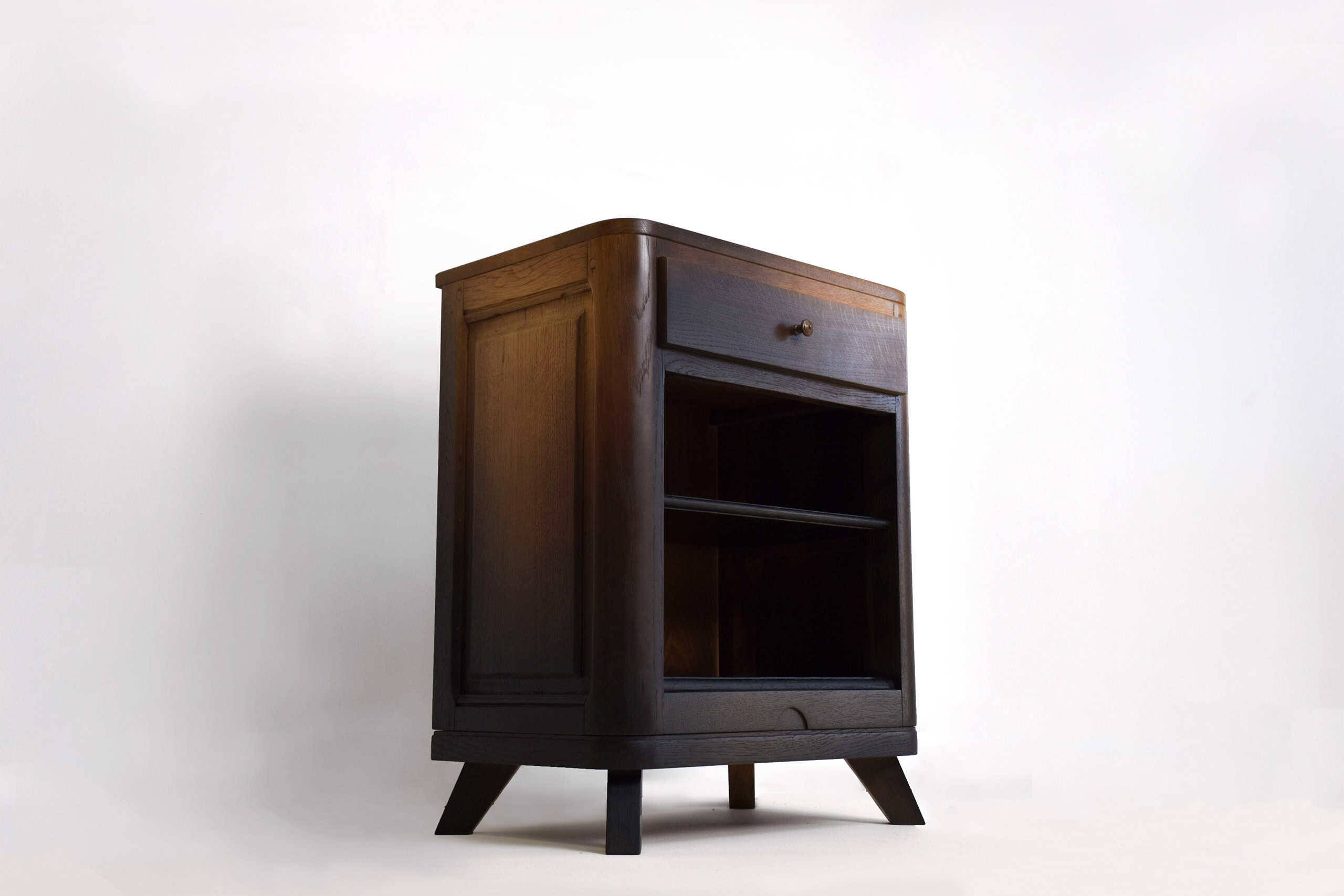 Revisited vintage chest of drawers / solid oak stained in gradient