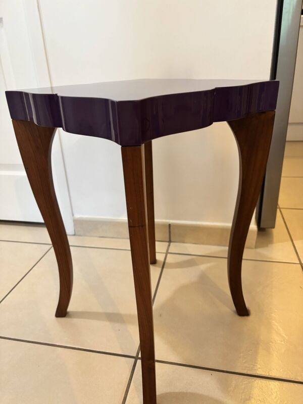 Table d’appoint ou table de chevet de designer