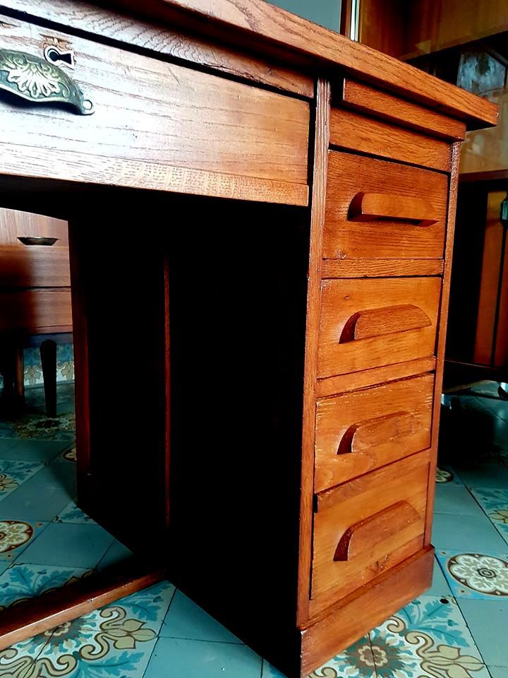 Old oak 1960 administration office