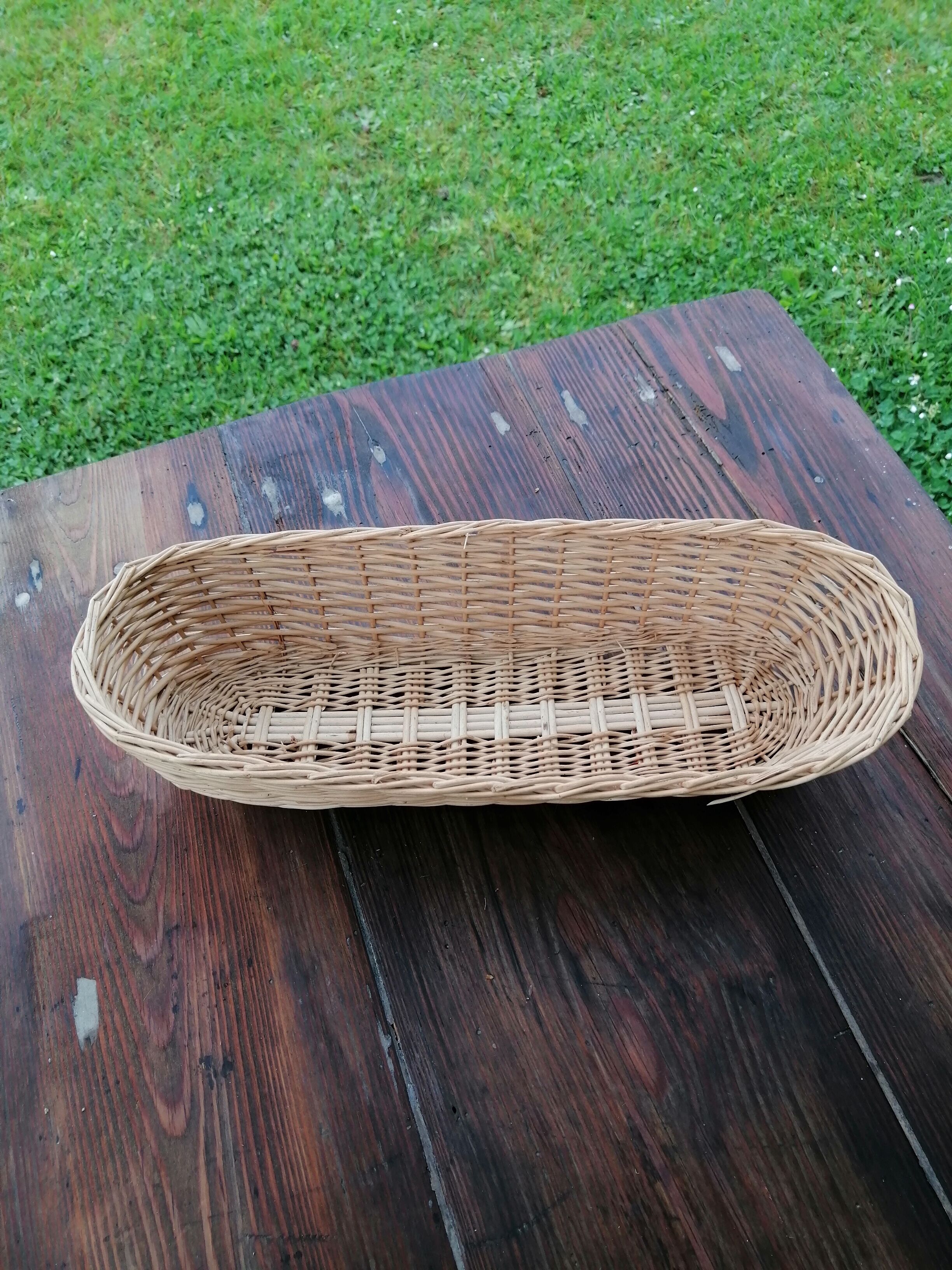Wicker table bread basket