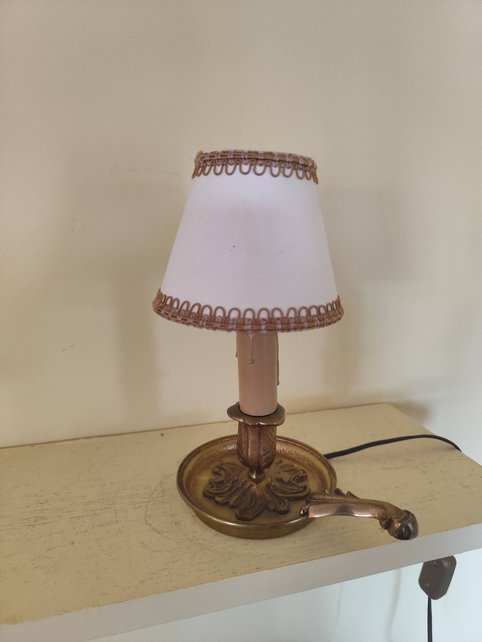 Lampe de chevet  en bronze - bougeoir  à main