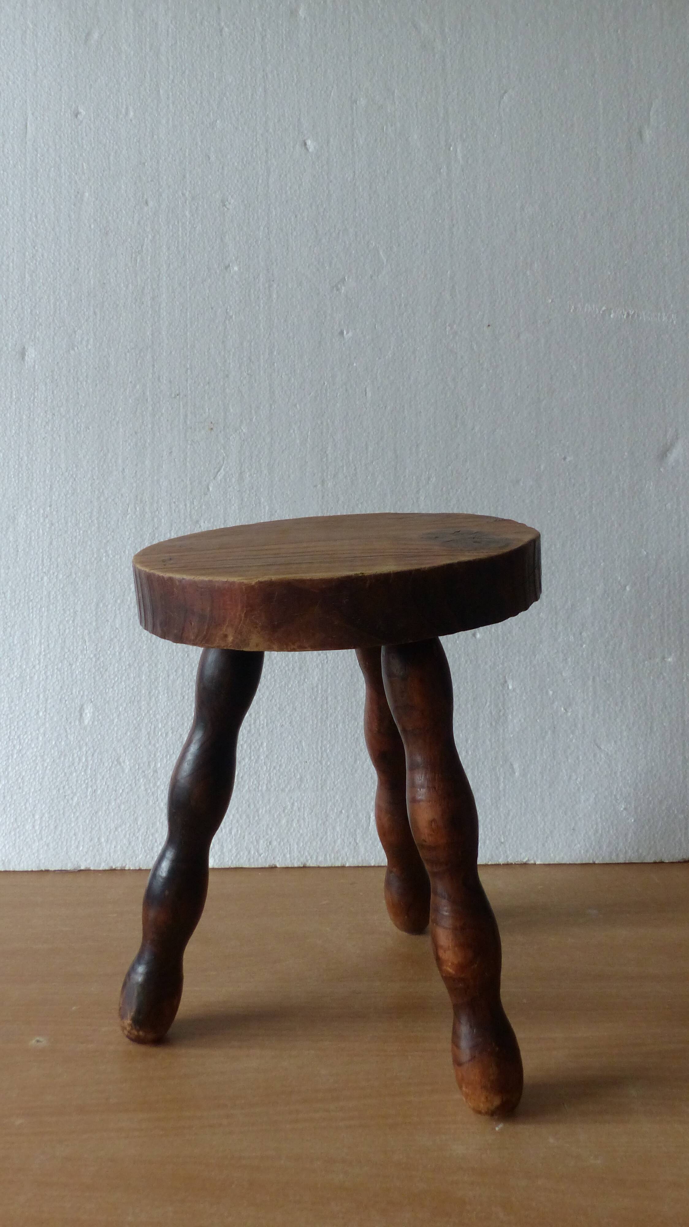 Tripod stool