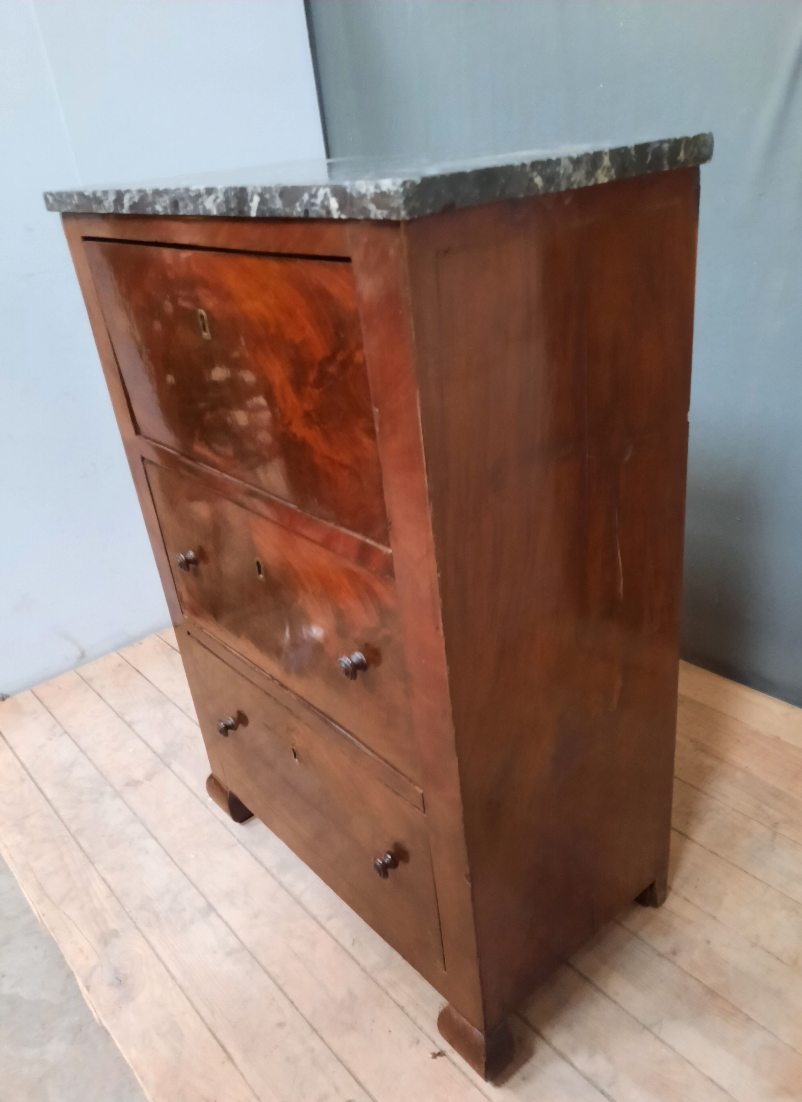 Mahogany stocking secretary louis philippe