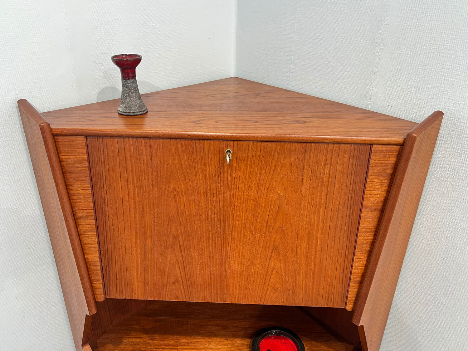 Scandinavian corner unit in teak, Danish design