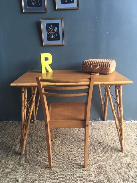Rattan table