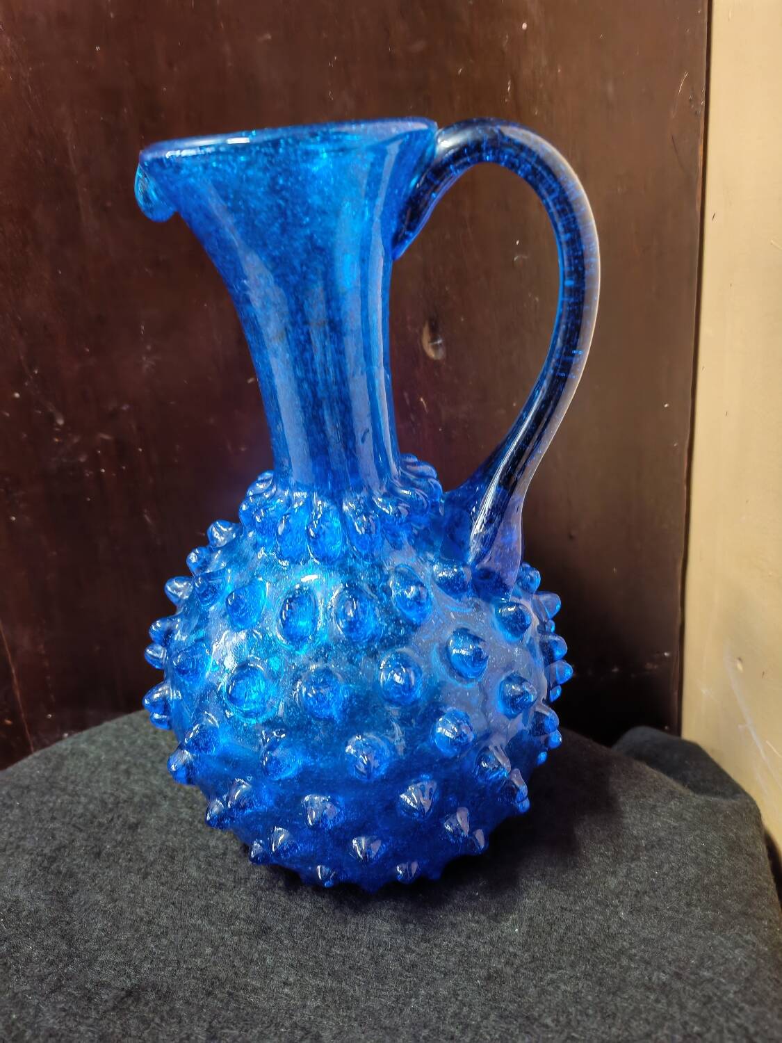 Cobalt blue vase pitcher Empolie in bubbled glass with dots.
