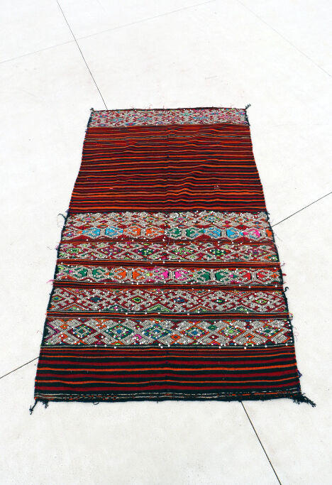 Kilim Tellisse red wool flat carpet 145 x 270 cm
