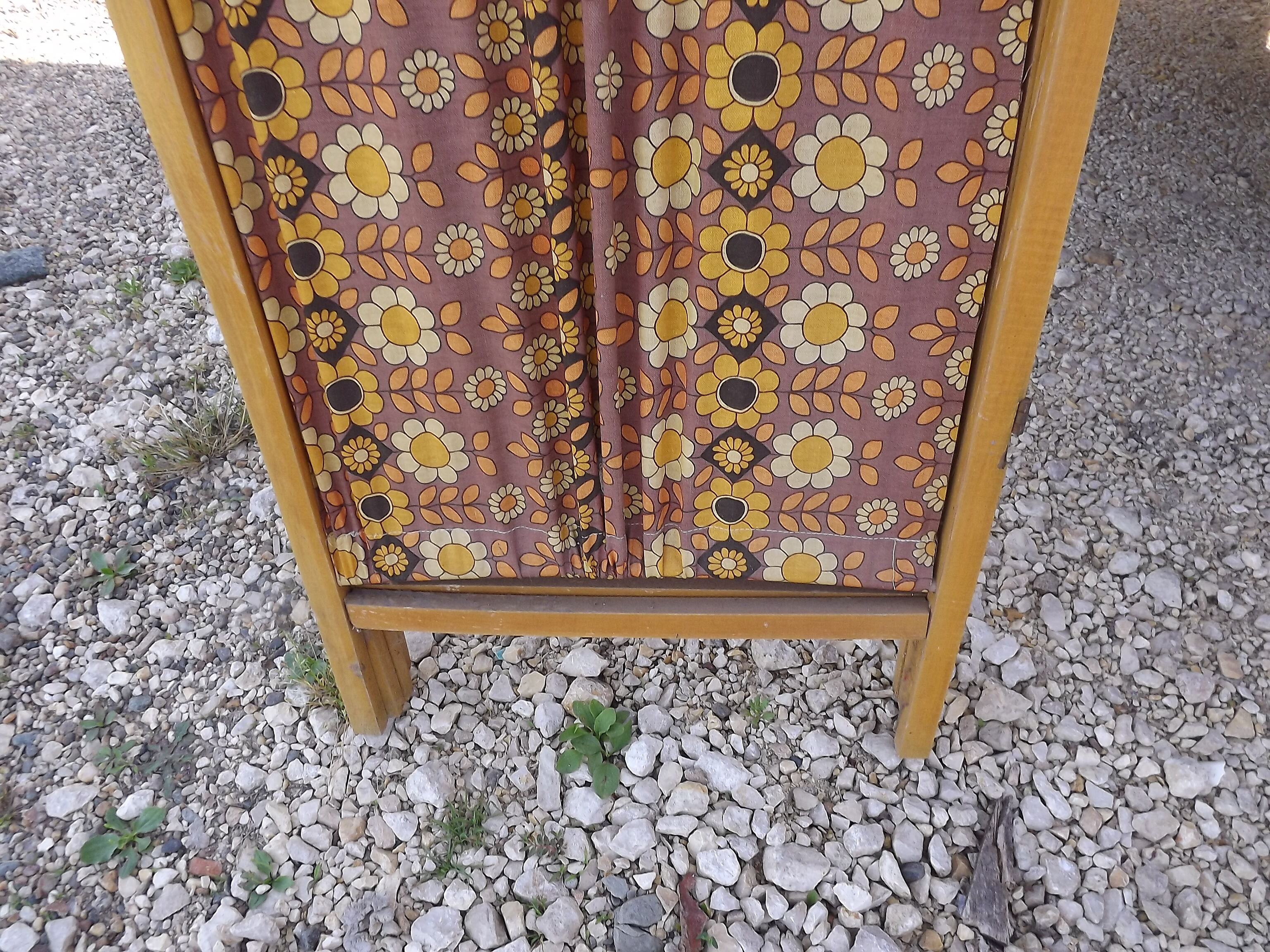 Vintage screen of the 70