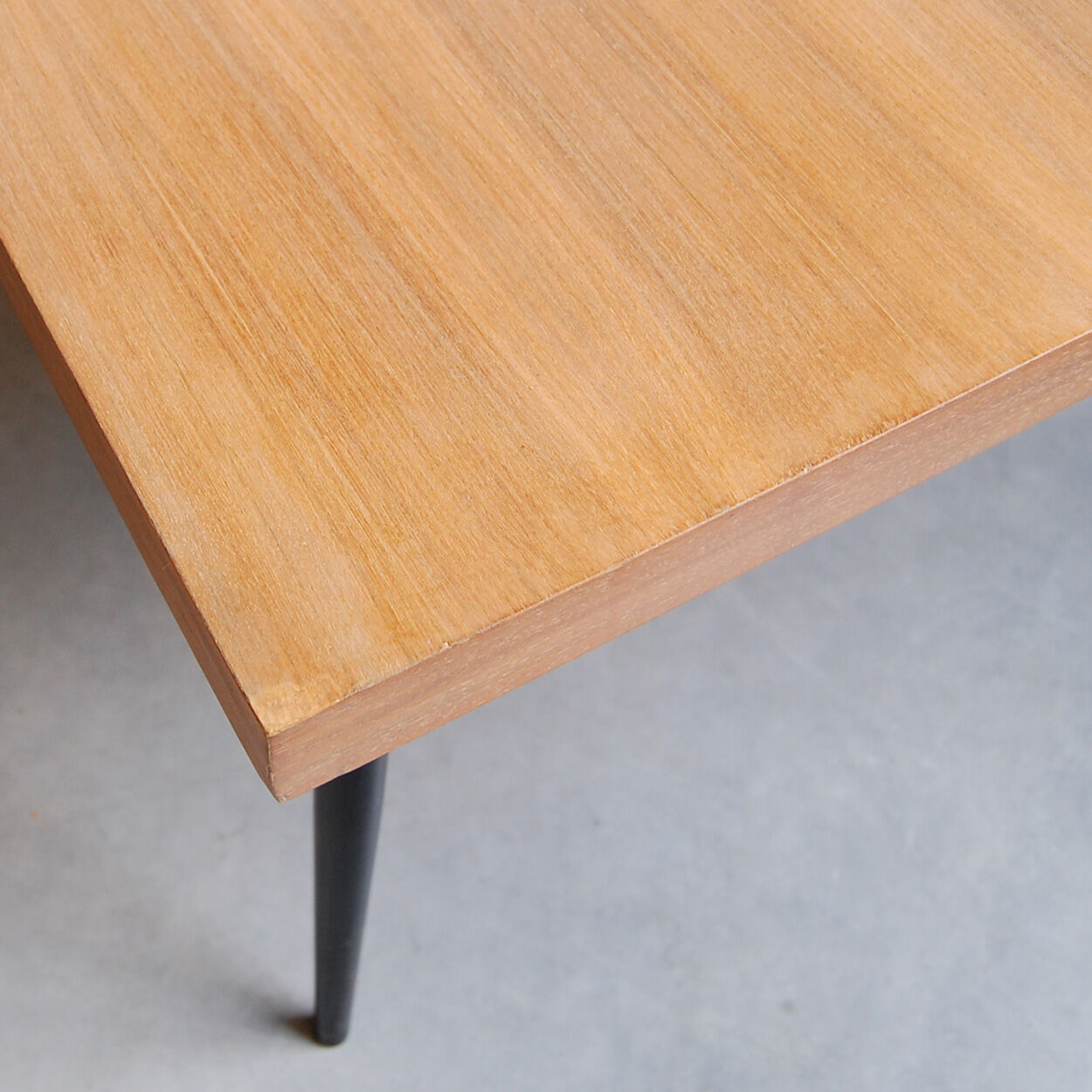 Vintage coffee table Meurop 1960