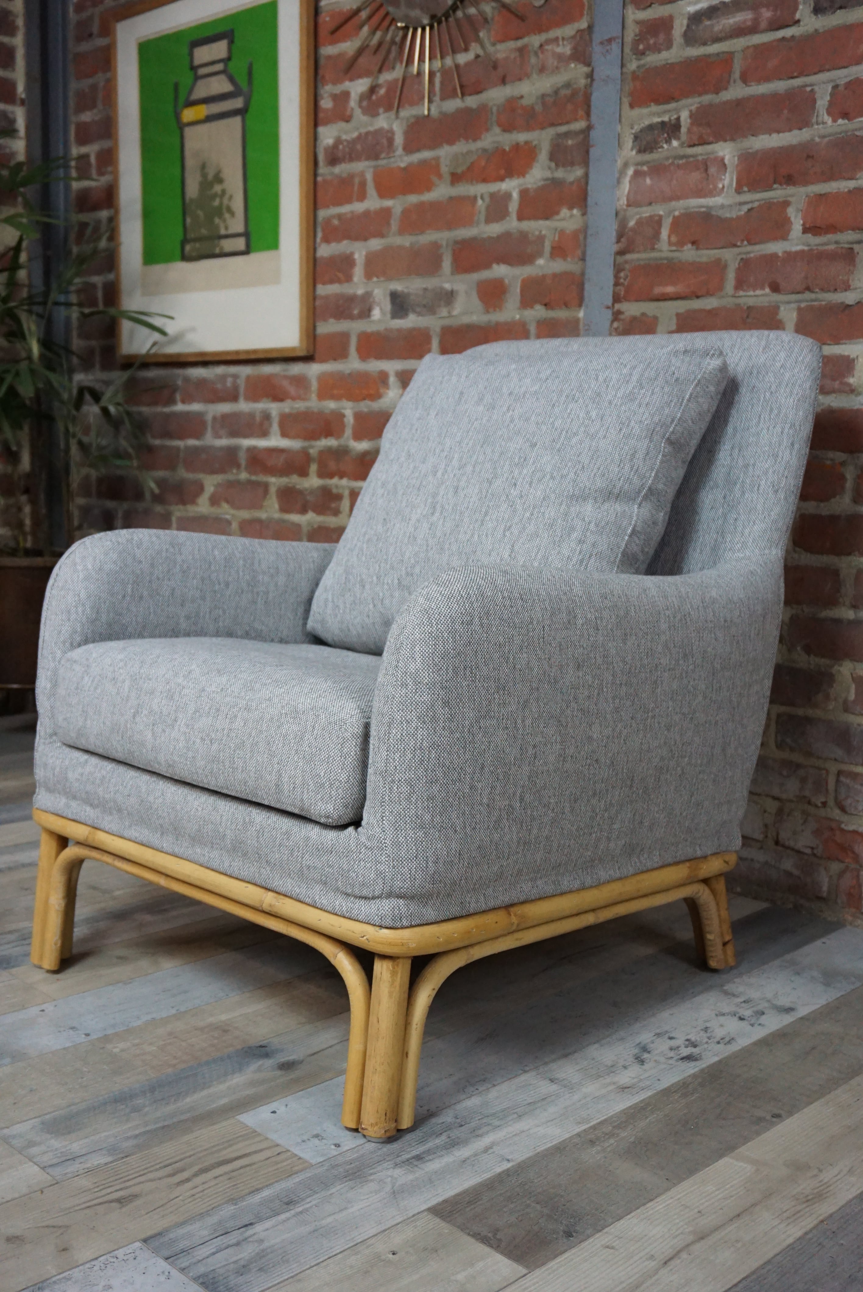 Cocooning rattan chair