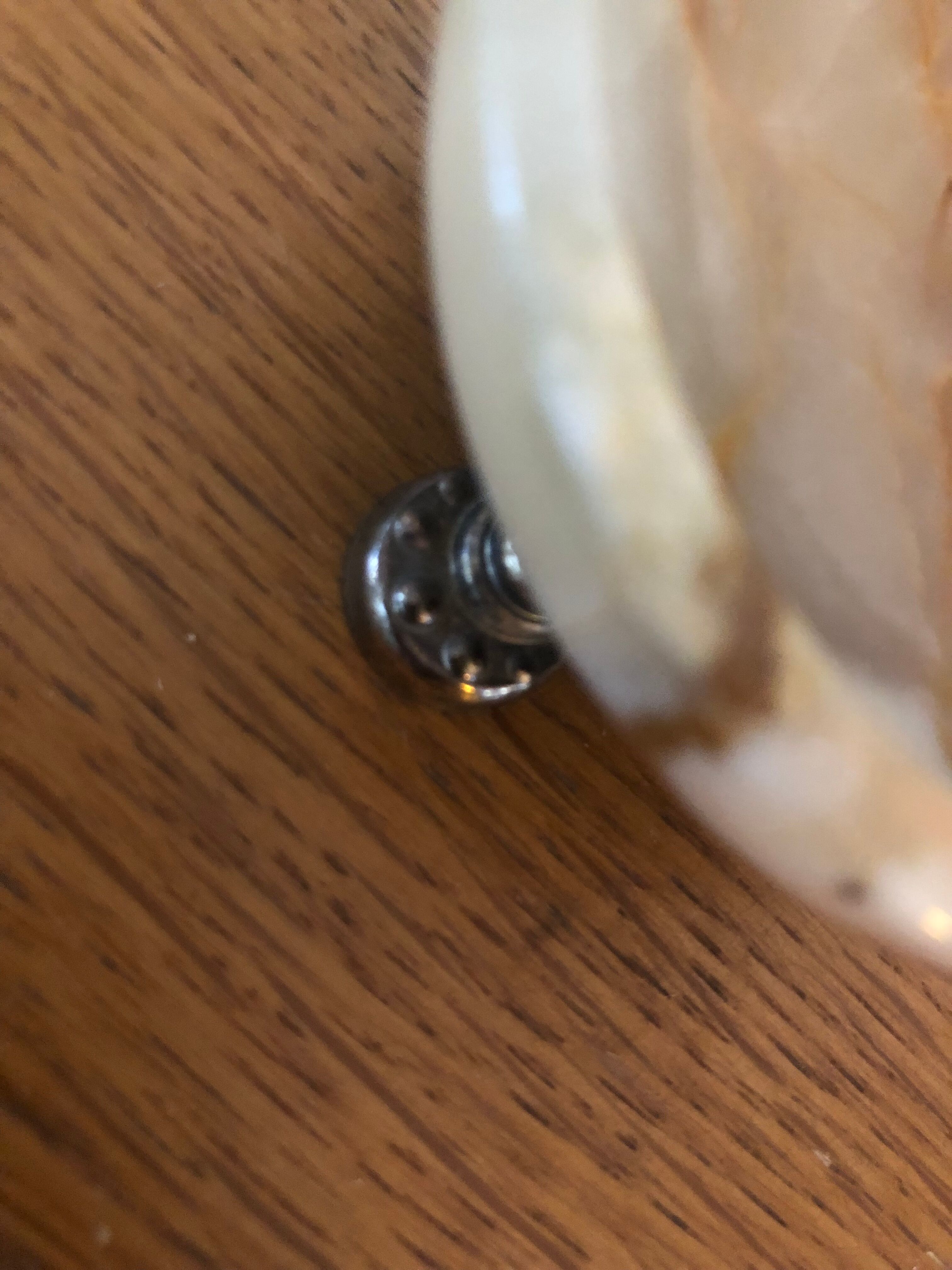 Alabaster pocket ashtray with 3 brass feet