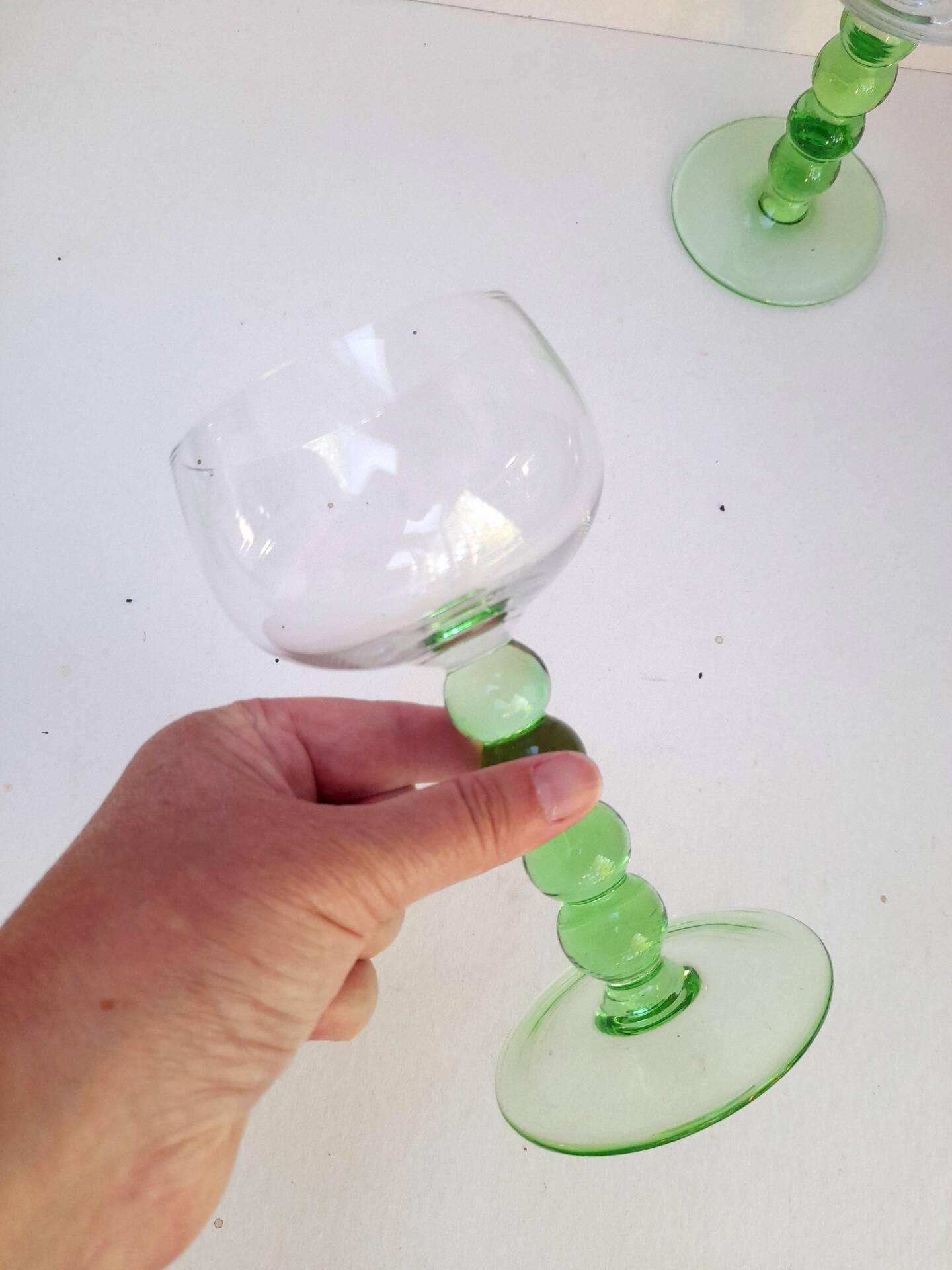Lot de 5 verres sur pied verts