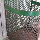 Poubelle de jardin public