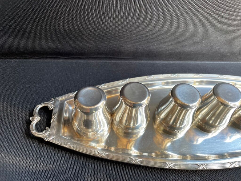 6 shot glasses on tray with handles – Silver metal -Louis XVI style