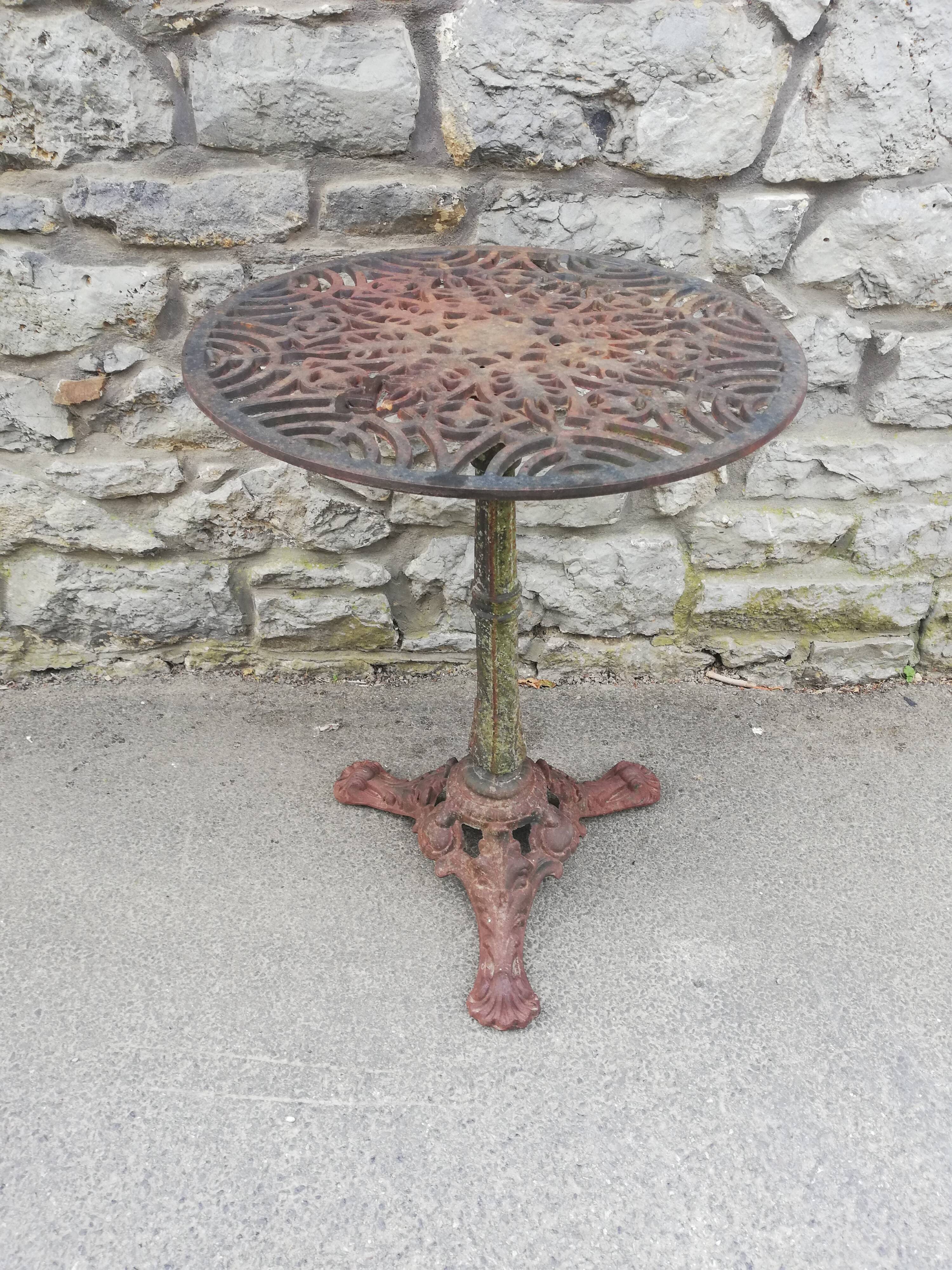 Cast iron garden pedestal table